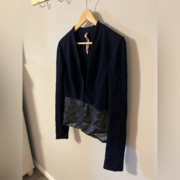 Bailey 44 Navy Black Vegan Leather Peplum Jacket Large - Picture 5 of 10